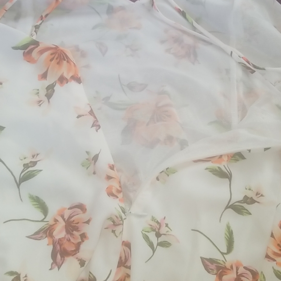 Dress - Picture 3 of 4